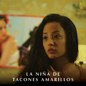La niña de tacones amarillos